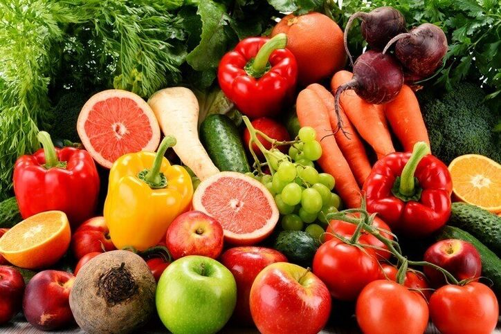 您的日常减肥饮食可以包括大多数水果和蔬菜